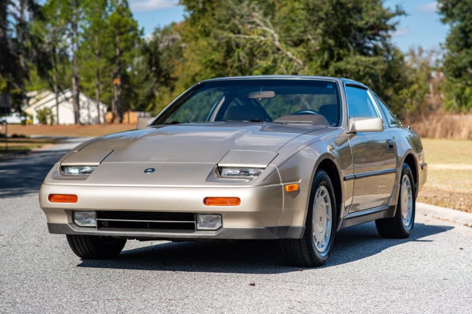 1988 Nissan Z31 300ZX sold for $7,600