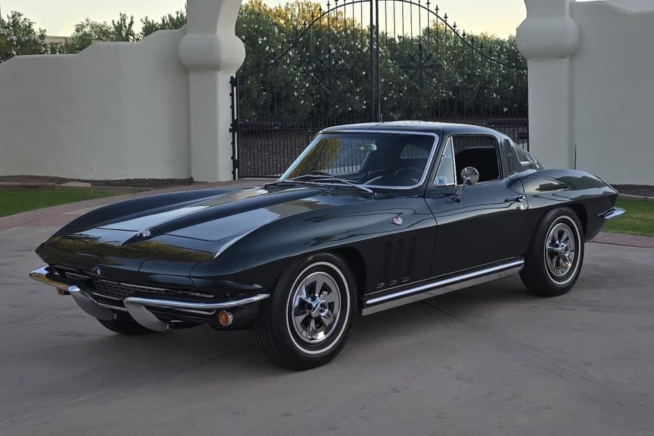 1965 Chevrolet Corvette C2 sold for $76,500
