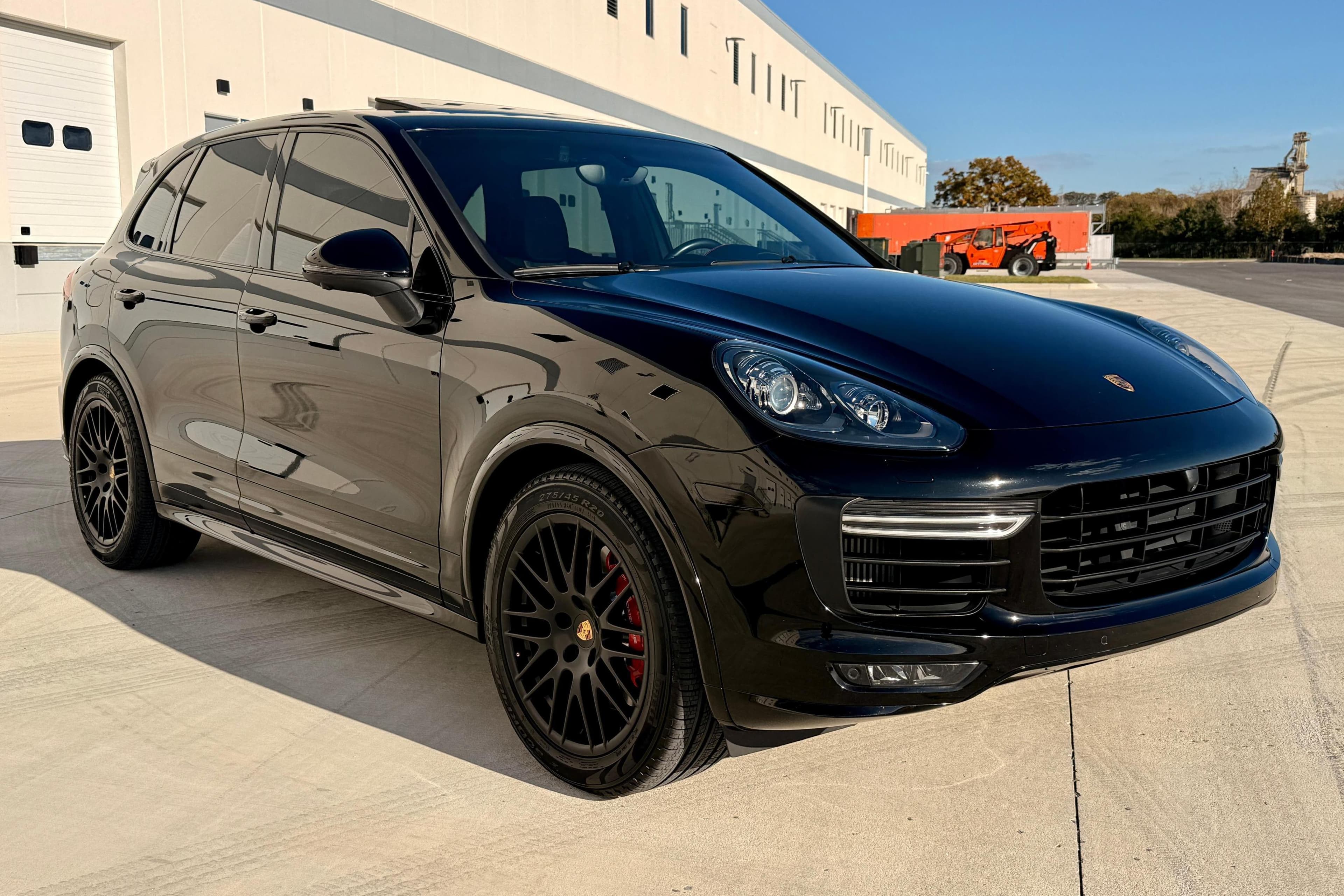 2018 Porsche Cayenne sold for $31,500