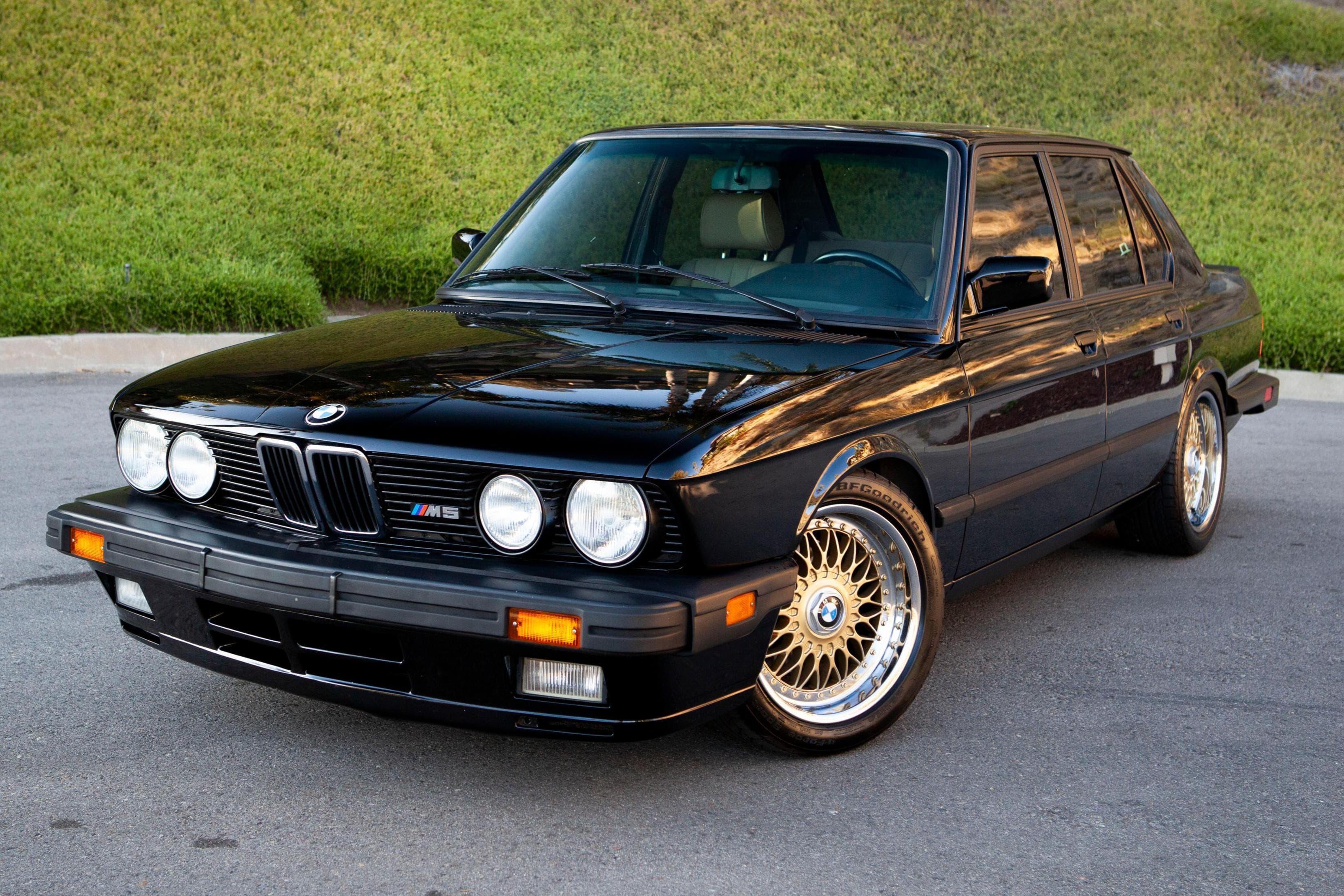 1988 BMW E28 M5 sold for $50,500