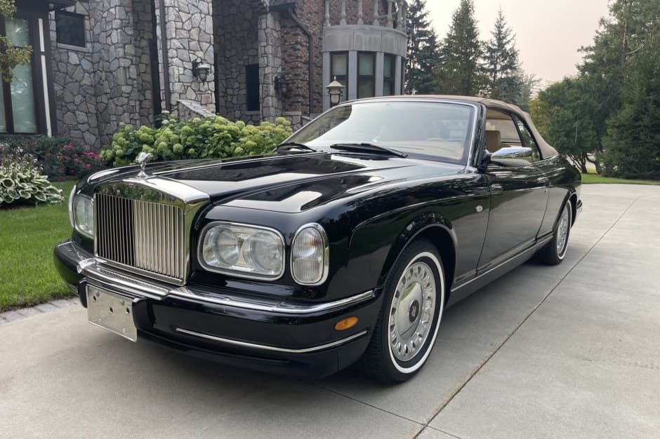2002 Rolls-Royce Corniche sold for $55,853