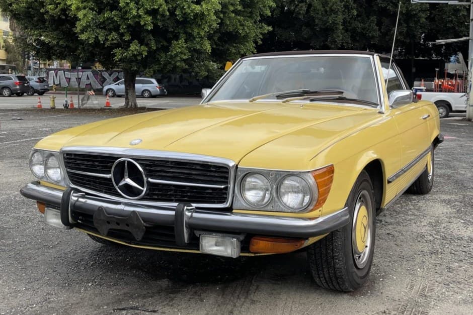 1972 Mercedes-Benz R107 SL sold for $8,000