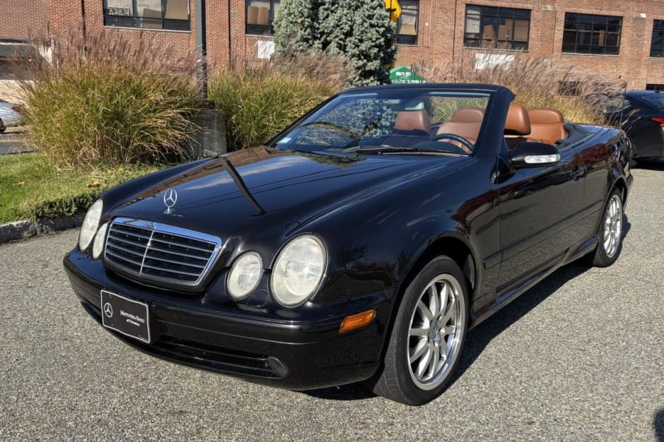 2001 Mercedes-Benz CLK-Class sold for $7,300