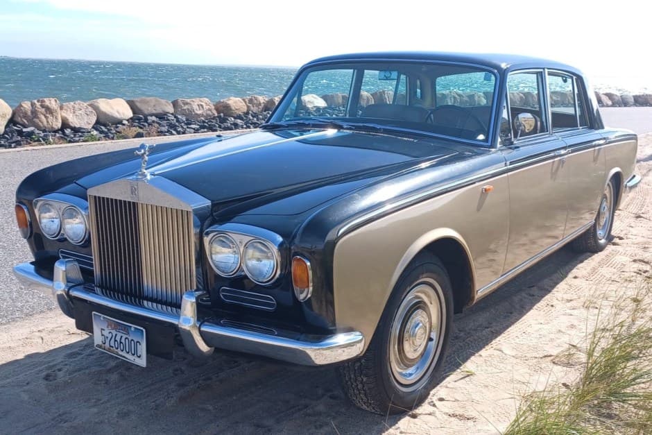 1967 Rolls-Royce SY Silver Shadow & Silver Wraith II sold for $17,700