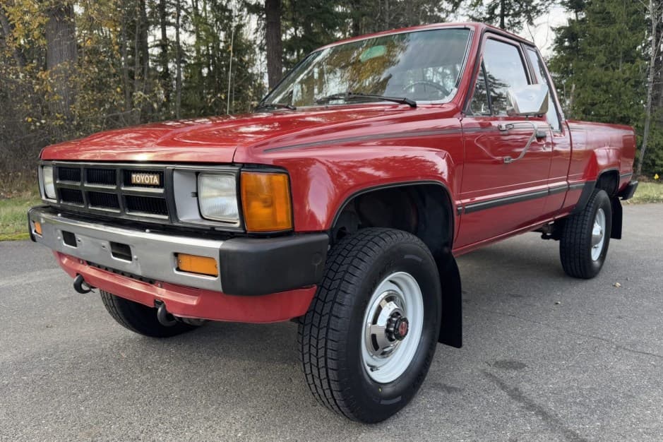 1985 Toyota Pickup (N50/N60/N70 1984-1988) sold for $14,500