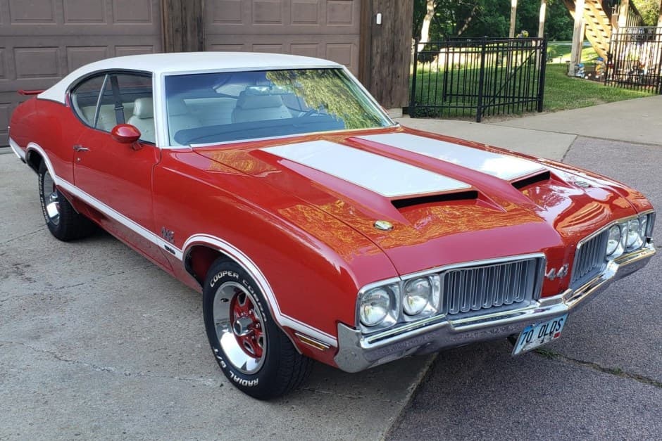 1970 Oldsmobile 442 sold for $45,500