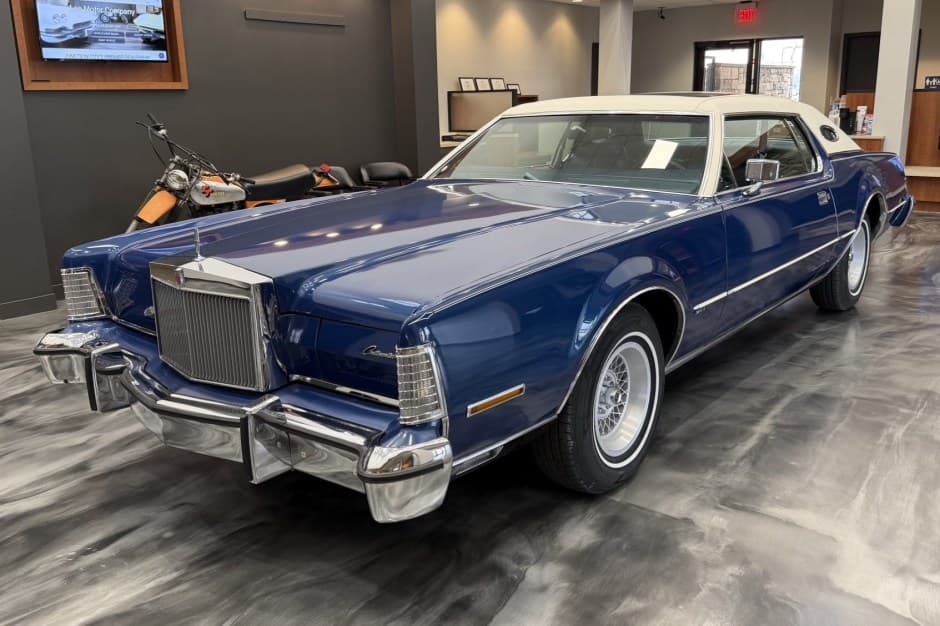 1974 Lincoln Continental Mark IV (1972-1976) sold for $12,000