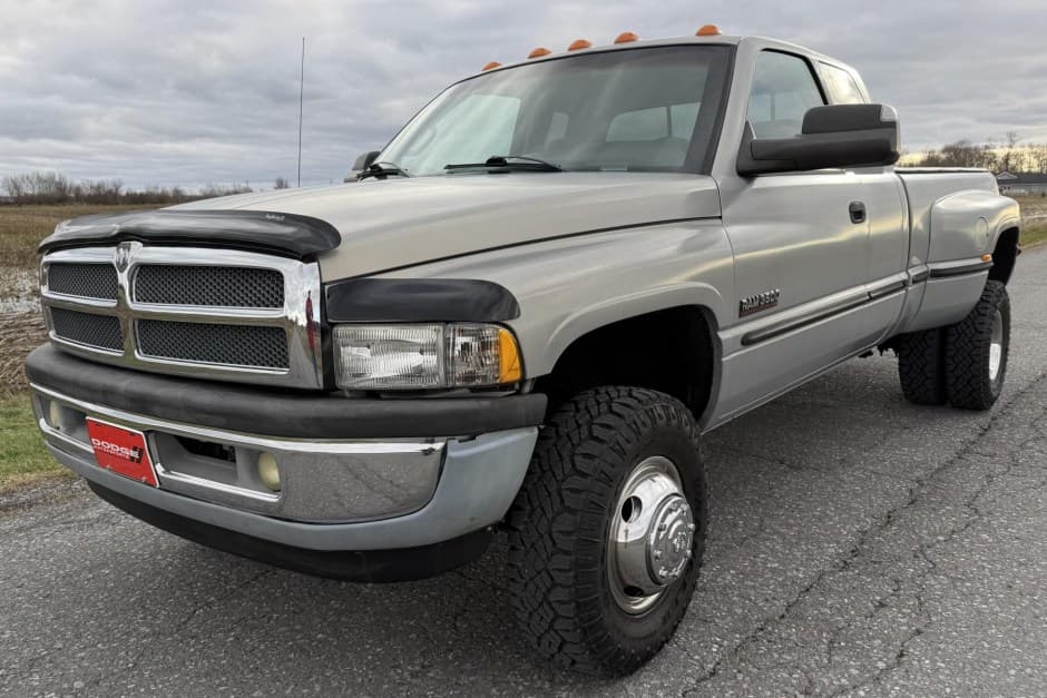1999 Dodge Ram HD (1994-2002) sold for $15,250