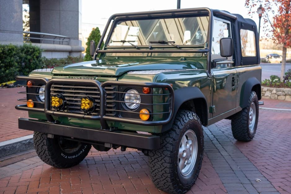 1995 Land Rover Defender 90 NAS sold for $65,500