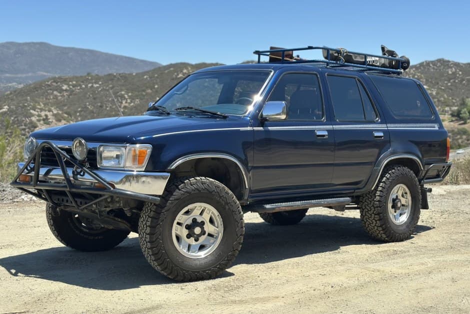 1995 Toyota 4Runner (N120) sold for $8,600
