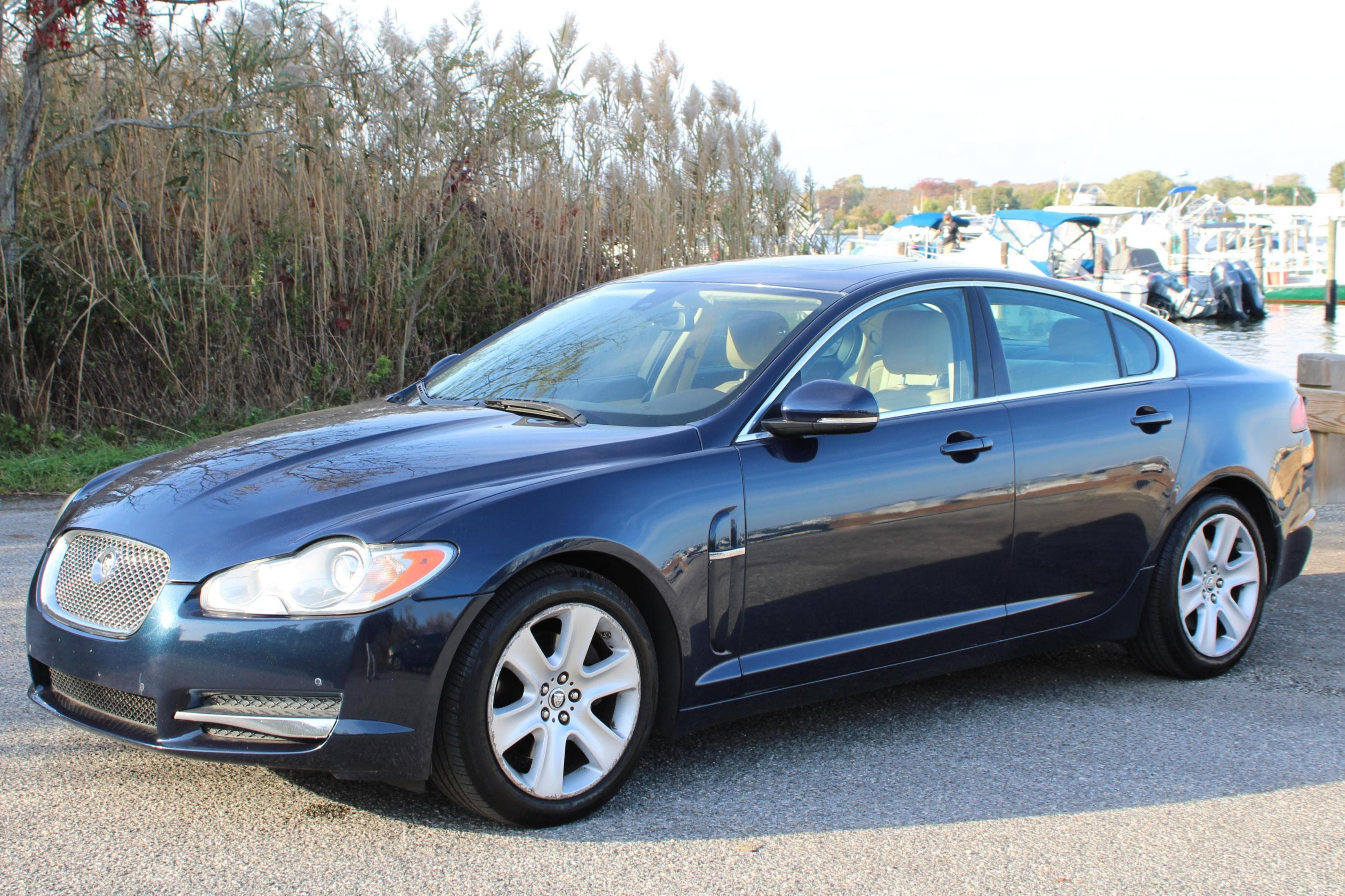 2010 Jaguar XF sold for $6,300