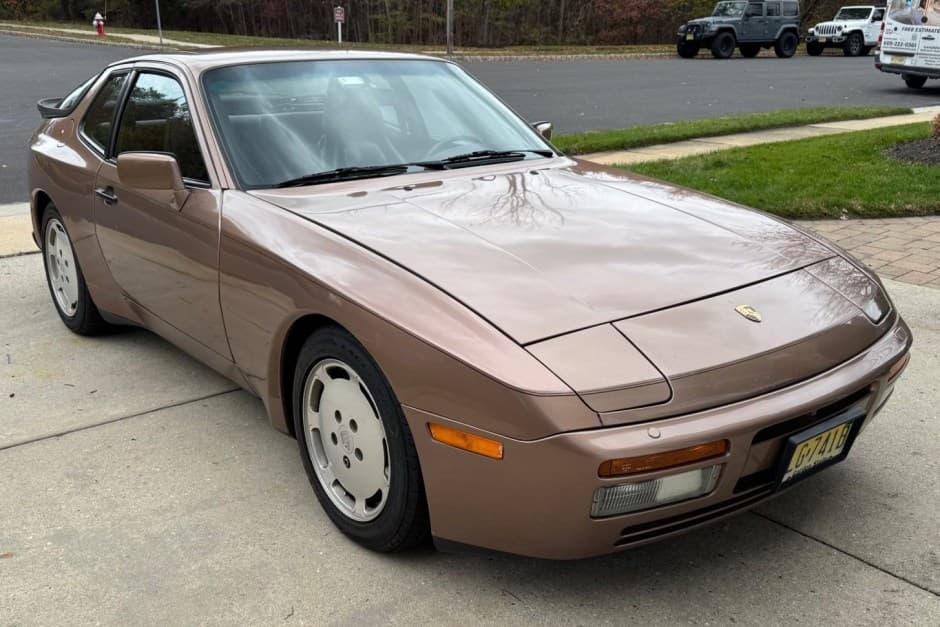 1987 Porsche 944 Turbo sold for $13,000