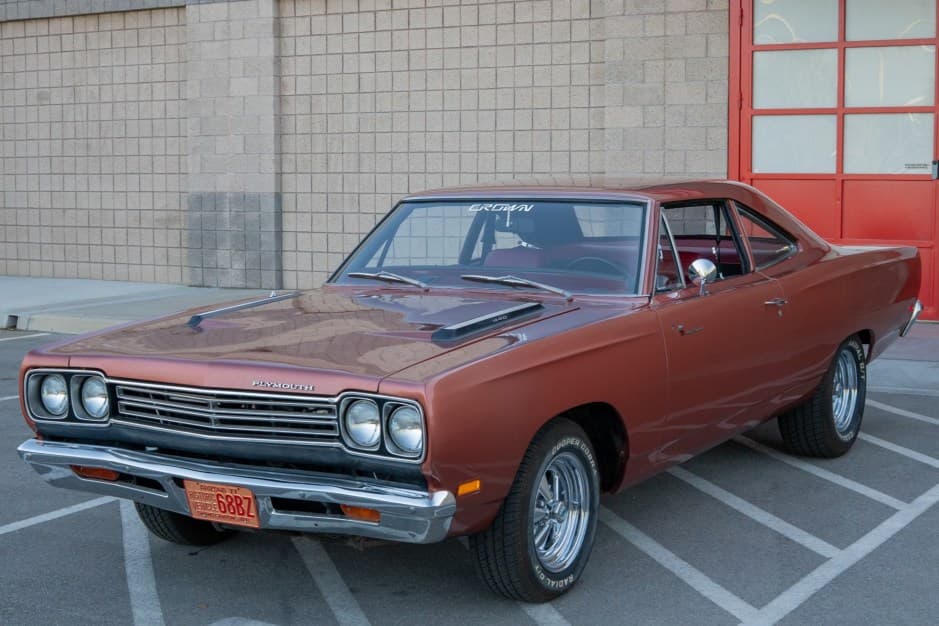 1969 Plymouth Road Runner sold for $28,111