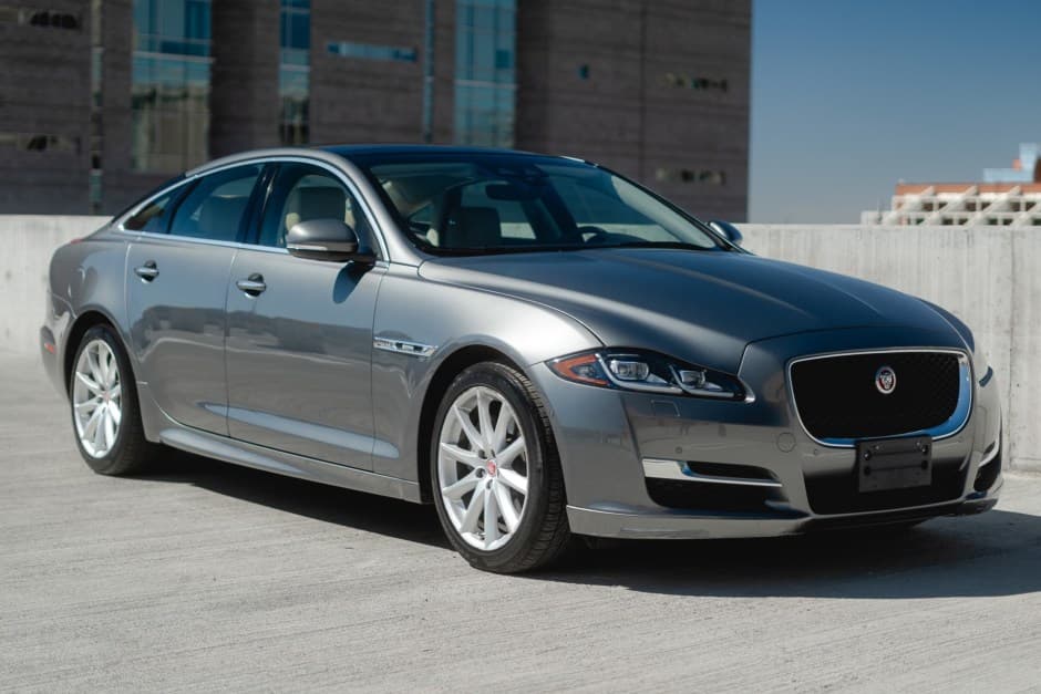 2018 Jaguar X351 XJ (2010-2019) sold for $19,277