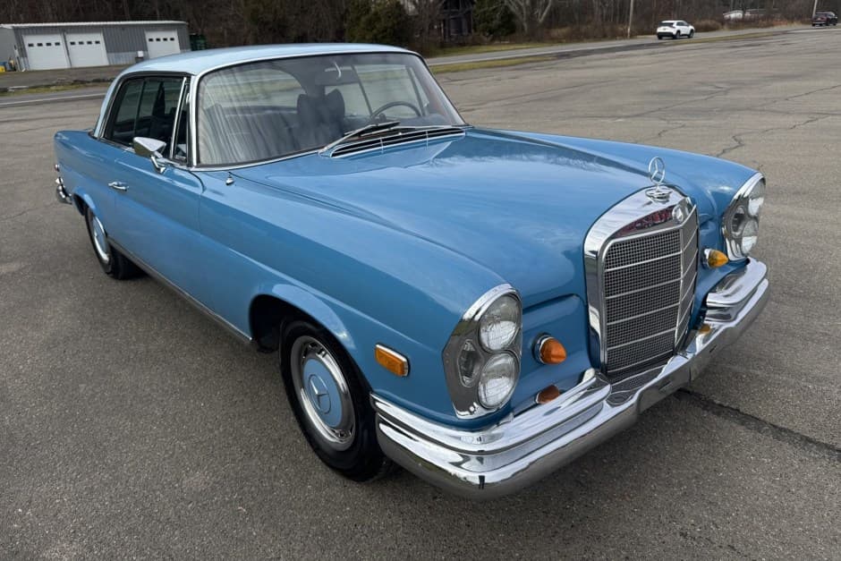 1969 Mercedes-Benz W111 Coupe & Cabriolet sold for $30,000