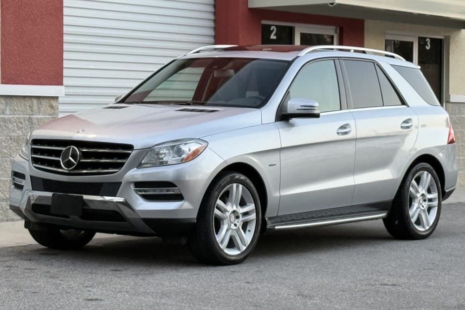 2012 Mercedes-Benz M-Class & GLE-Class sold for $9,200