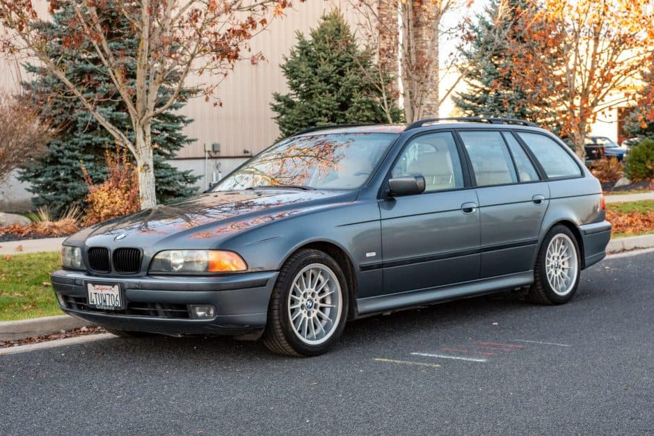2000 BMW E39 5-Series sold for $7,200