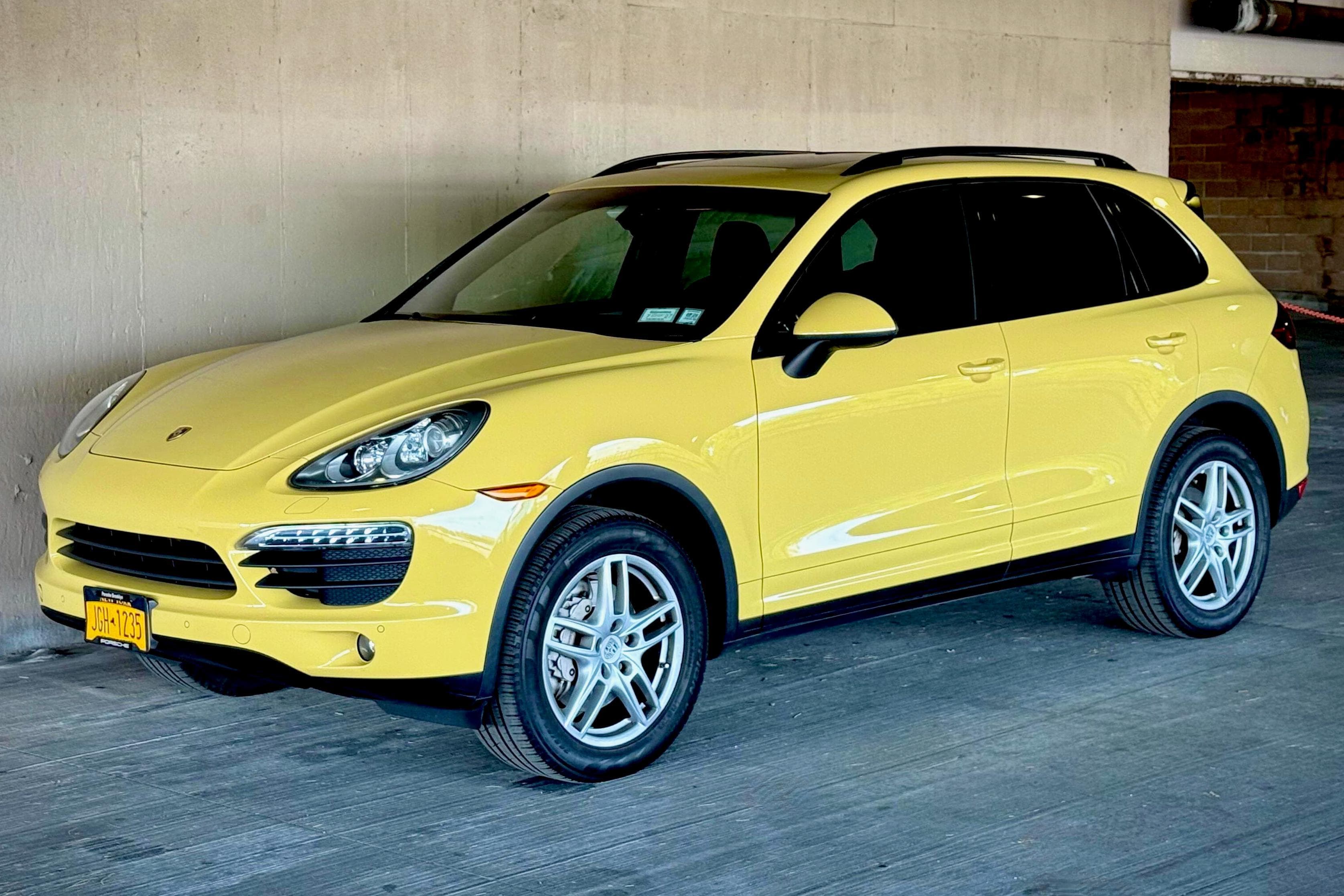 2011 Porsche Cayenne sold for $23,000