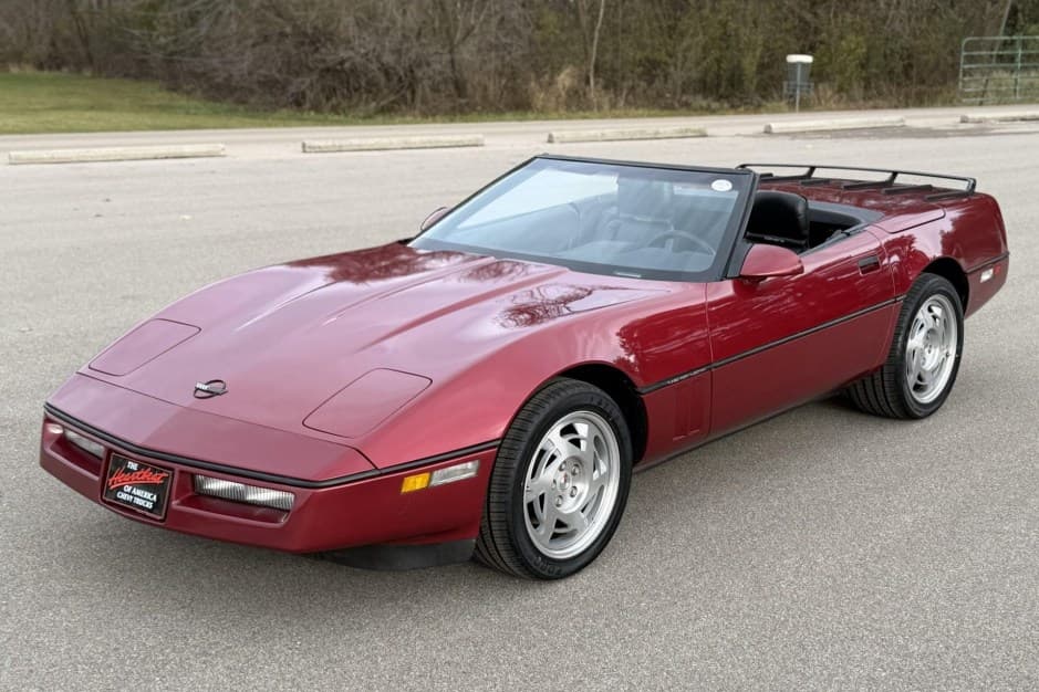 1990 Chevrolet Corvette C4 Convertible (1986-1991) sold for $15,250