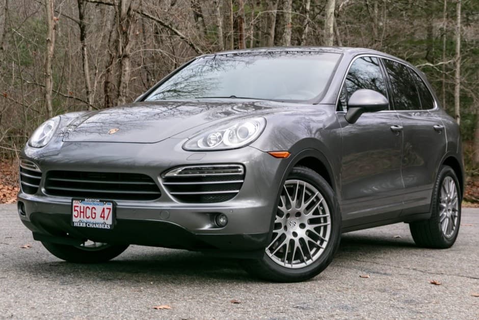2013 Porsche 958 Cayenne (2011-2018) sold for $27,650