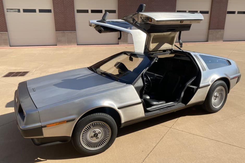 1983 DeLorean DMC-12 sold for $75,000