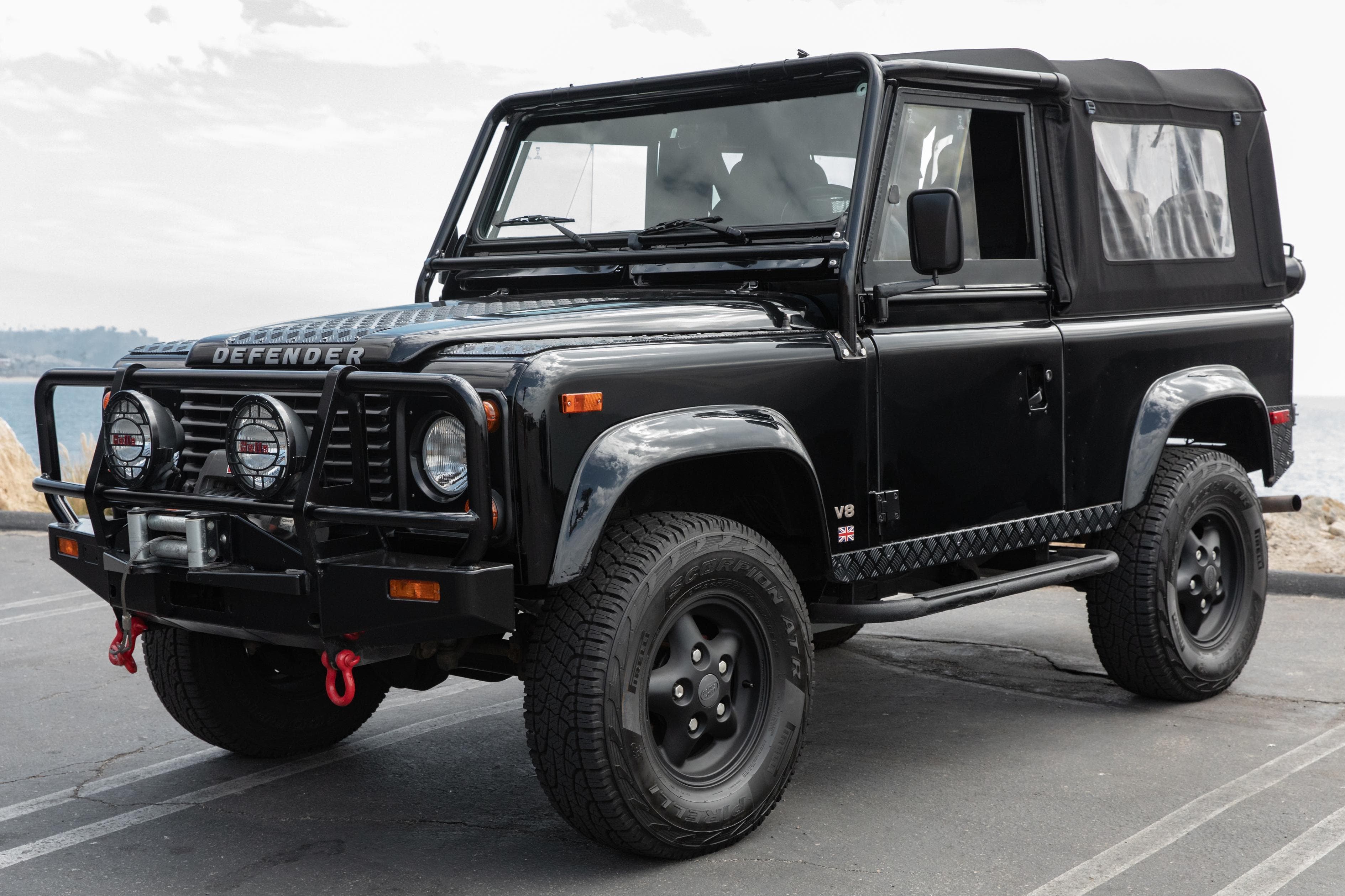 1997 Land Rover Defender sold for $59,000