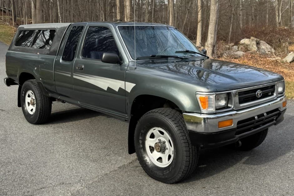 1992 Toyota Pickup (N80/90/100/110 1989-1997) sold for $17,500