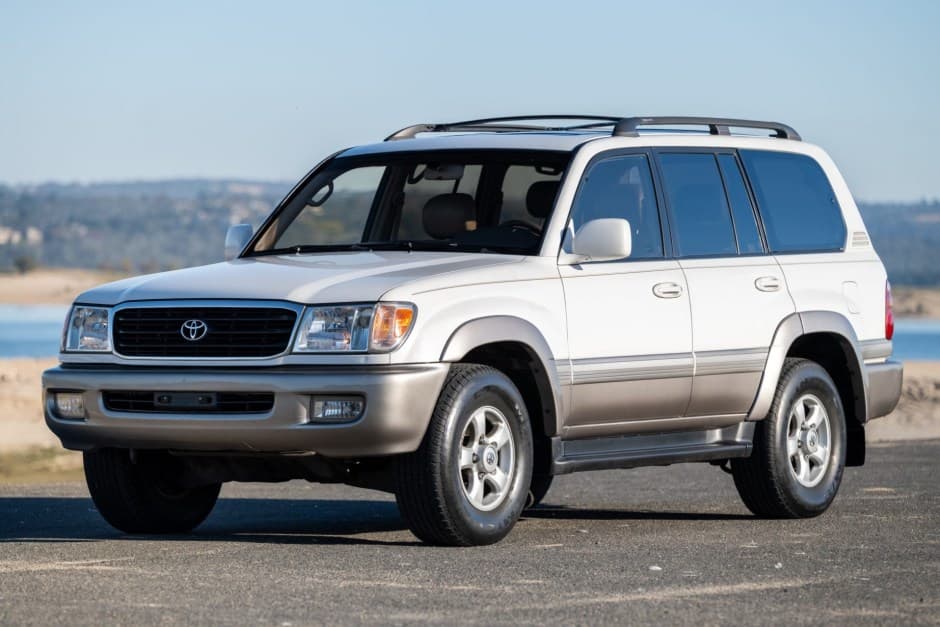1999 Toyota Land Cruiser 100-Series sold for $19,500