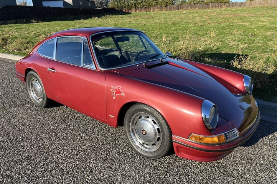 1968 Porsche 912 sold for $30,333