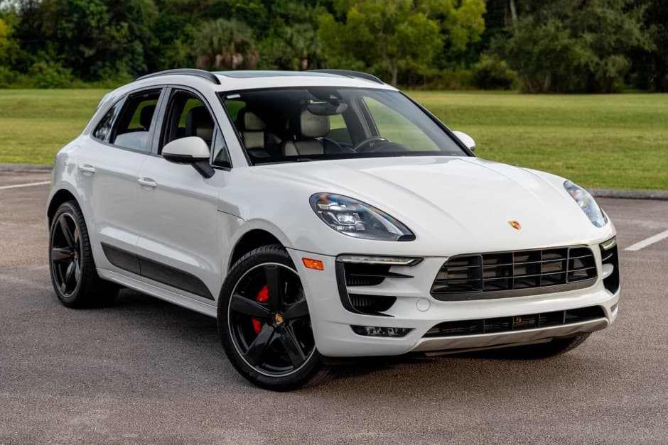 2017 Porsche Macan sold for $29,750