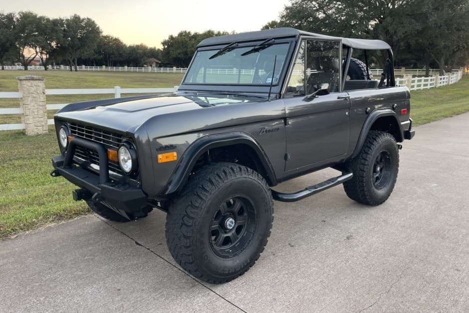 0 Ford Bronco U13/U14/U15 1966-1977 sold for $63,000