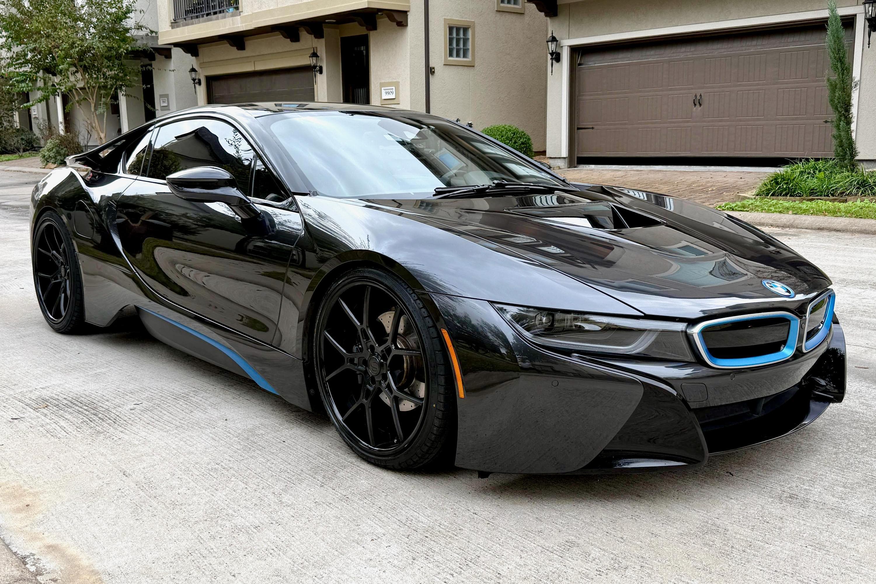 2015 BMW i8 sold for $34,000
