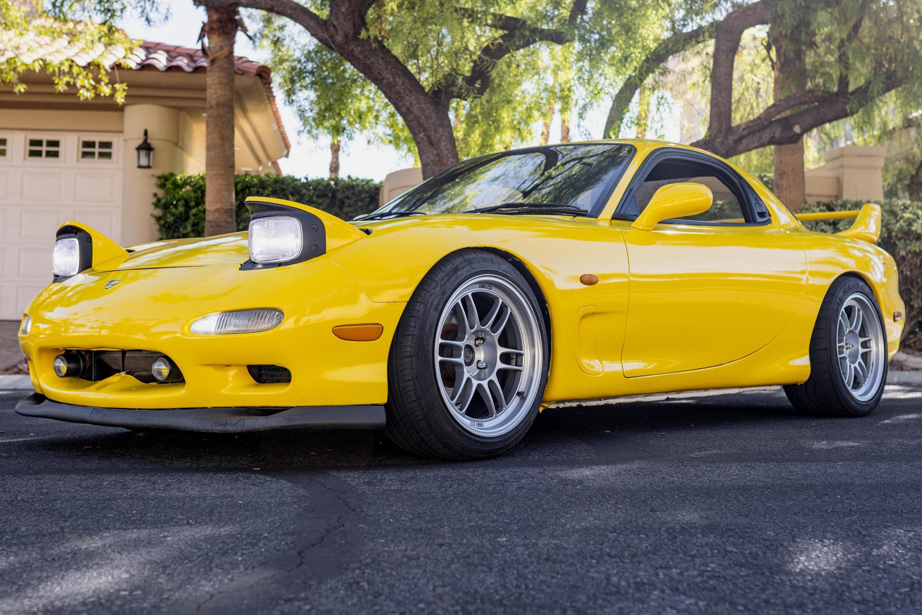 1992 Mazda FD RX-7 sold for $27,250