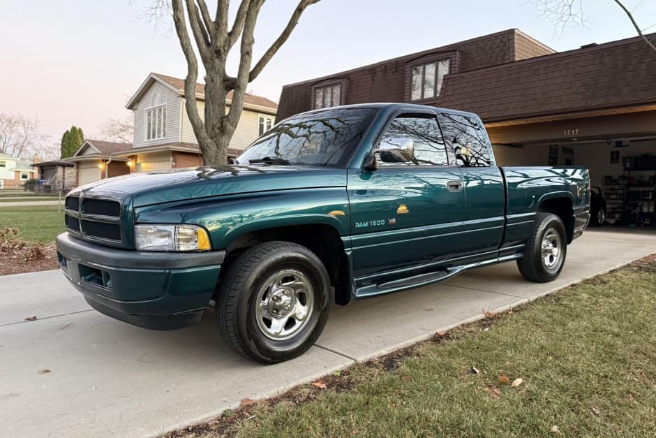 1997 Dodge Ram 1500 (1994-2001) sold for $6,600
