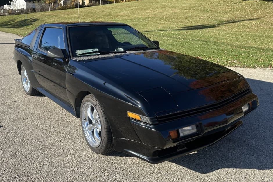1987 Chrysler Conquest & Mitsubishi Starion sold for $12,250