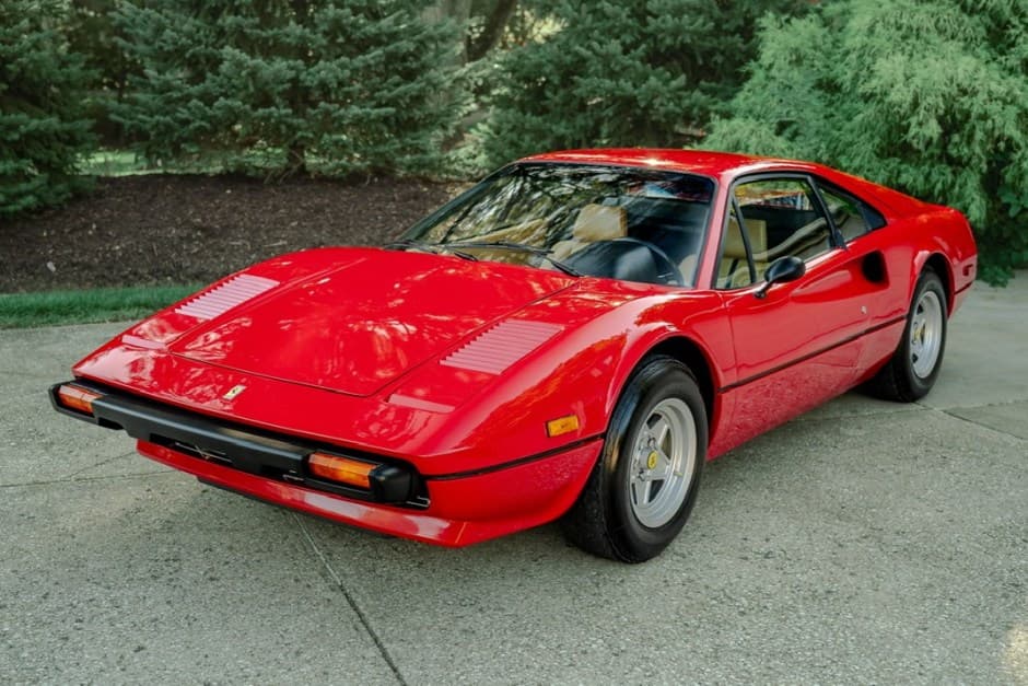 1976 Ferrari 308 GTB/GTS sold for $155,000