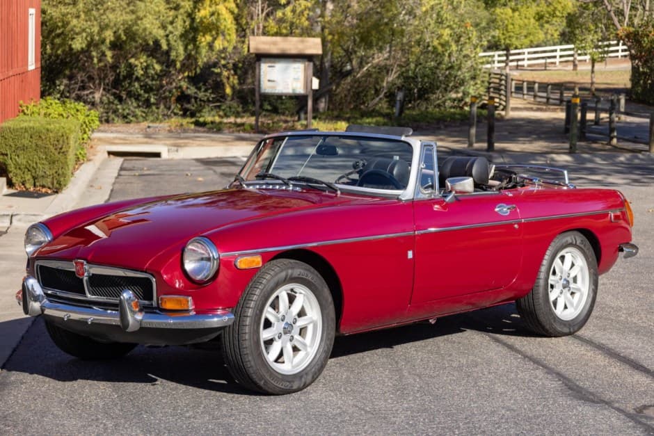 1974 MG MGB sold for $13,500