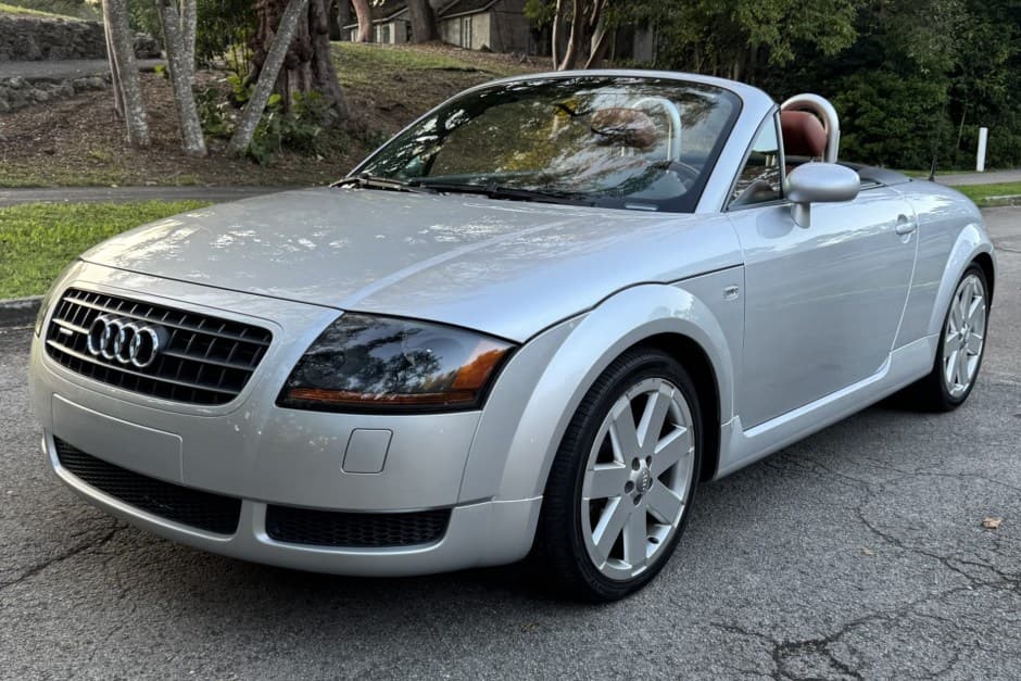 2005 Audi TT sold for $15,250