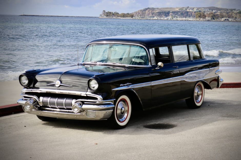 1957 Pontiac Chieftain sold for $30,500