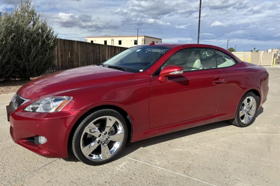 2010 Lexus IS sold for $15,750