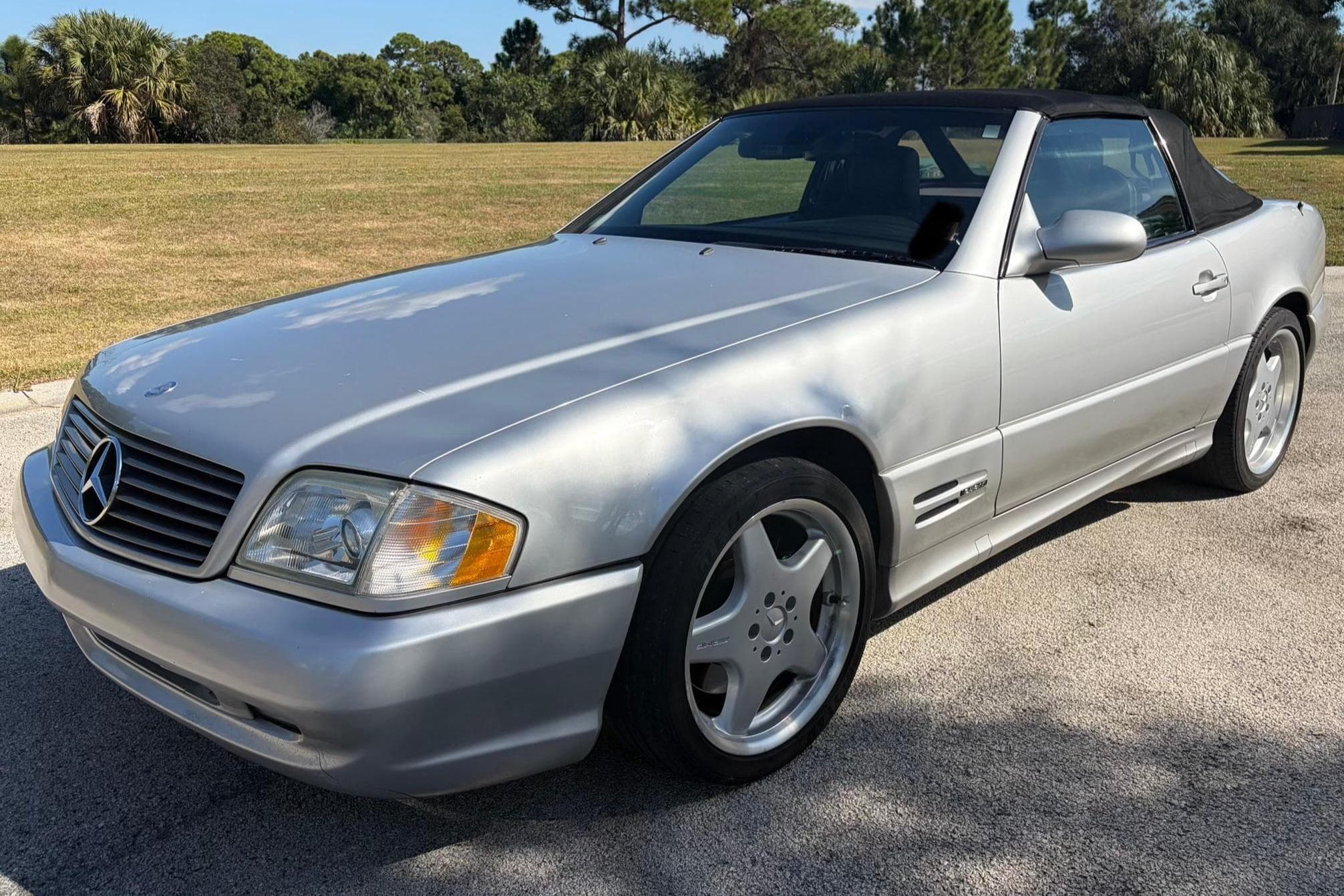 1999 Mercedes-Benz R129 SL sold for $10,330