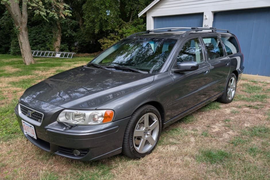 2007 Volvo V70R sold for $10,500