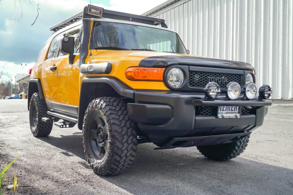 2008 Toyota FJ Cruiser sold for $19,583