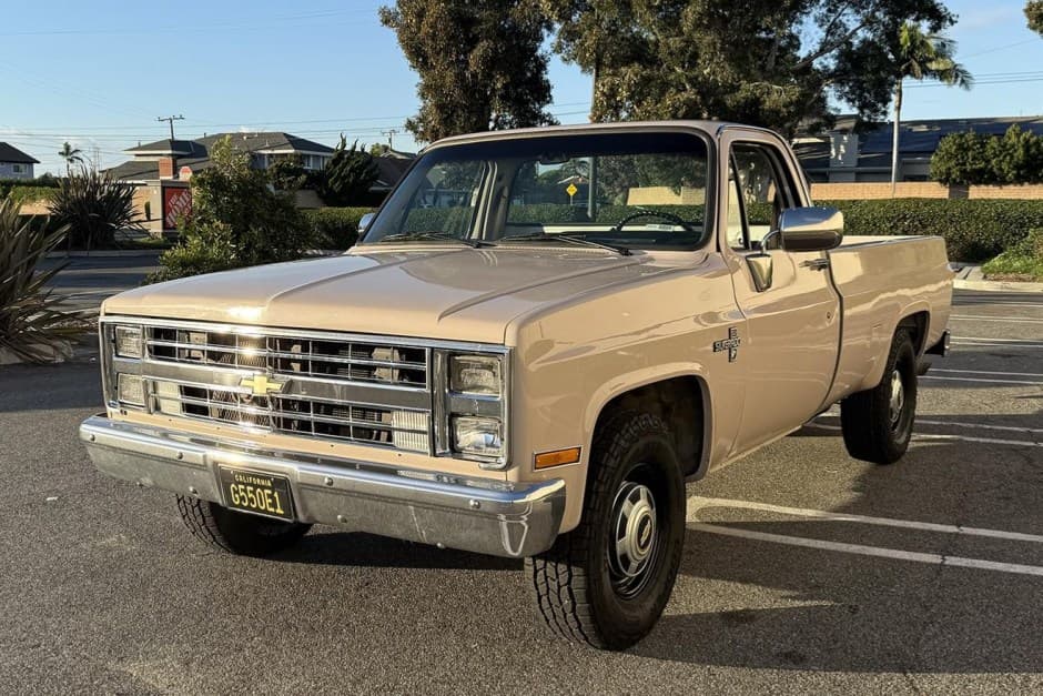 1987 Chevrolet C/K (1973-1991) sold for $13,500