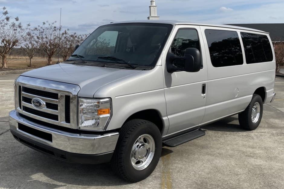 2009 Ford Econoline Van sold for $30,100