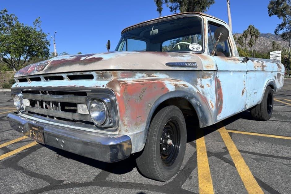 1961 Ford F-Series 1961-1966 sold for $4,000