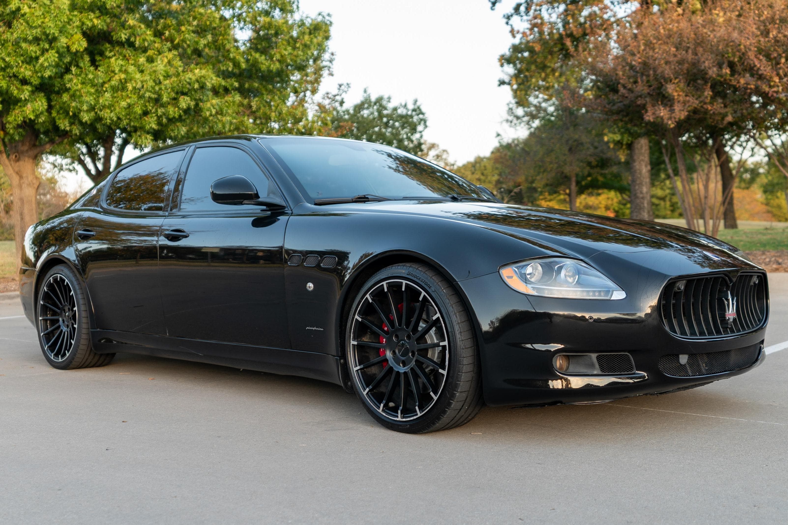 2010 Maserati Quattroporte sold for $19,000