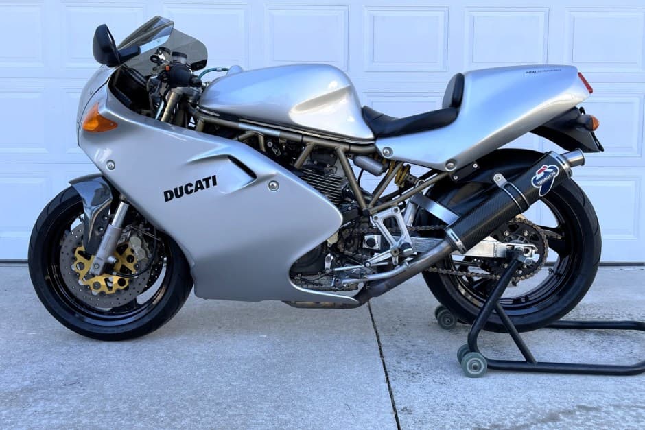 1998 Ducati 750, 800, 900, & 1000 Supersport (1988-2007) sold for $8,800