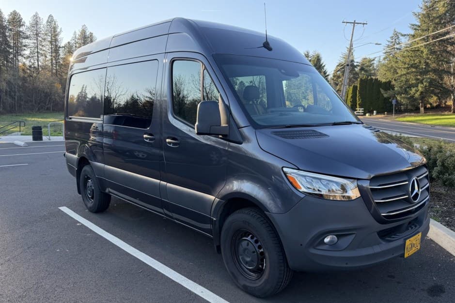 2020 Mercedes-Benz Sprinter sold for $32,777