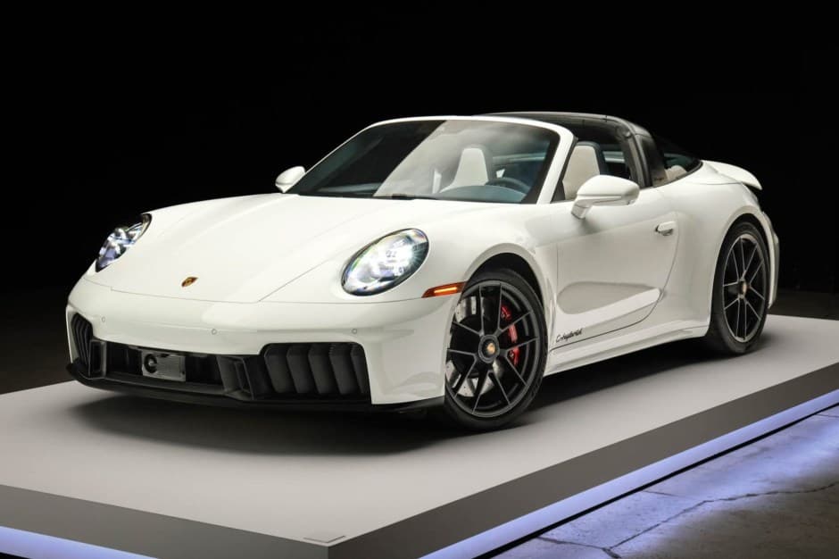 2026 Porsche 992 911 (Non-Turbo/GT2/GT3) sold for $224,000